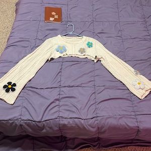 Cream knitted/crocheted floral shrug